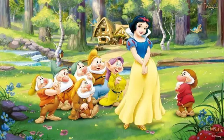 Branca de neve e os sete anões na floresta